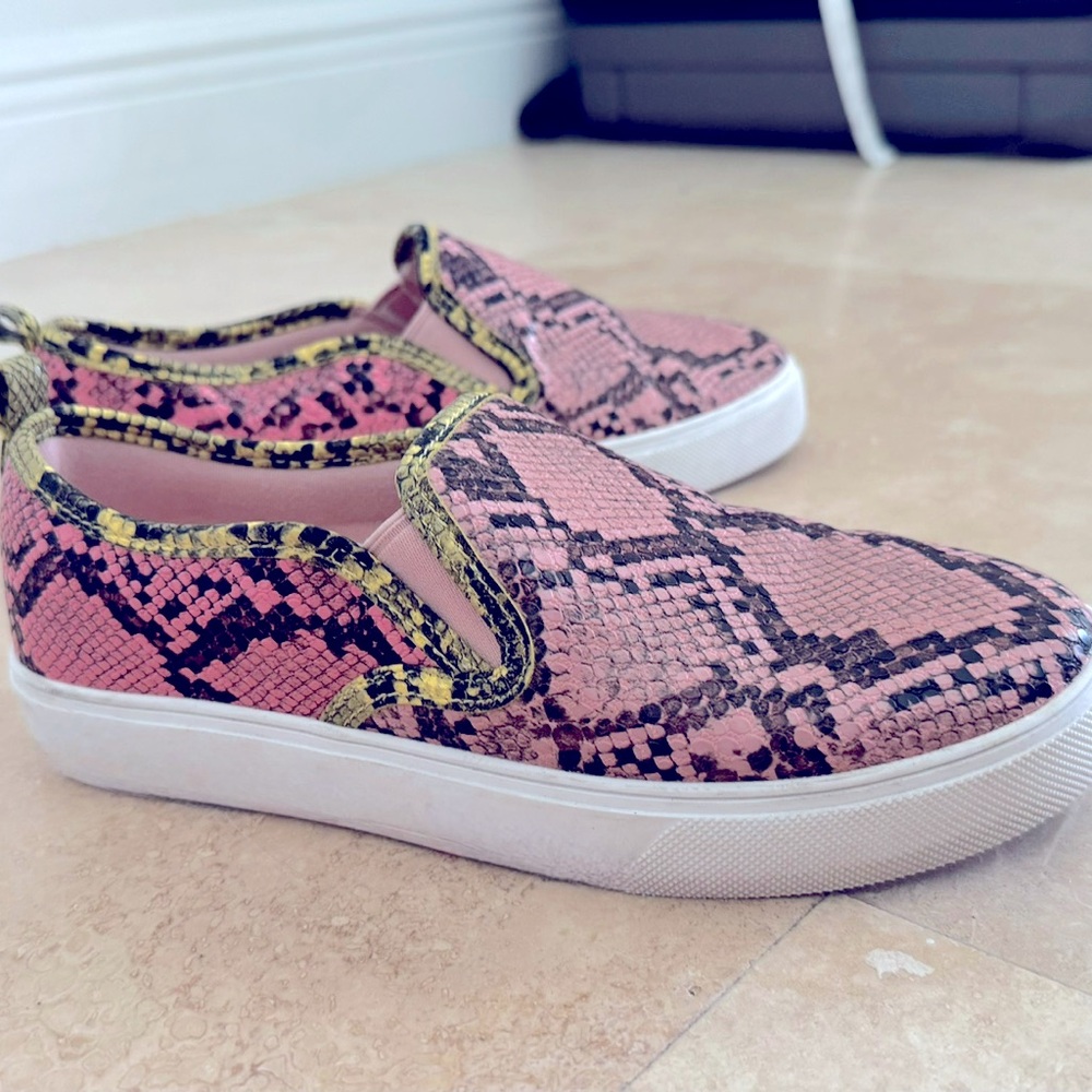 Aldo Pink Snake Print Slip-On Sneakers - Size 6.5M